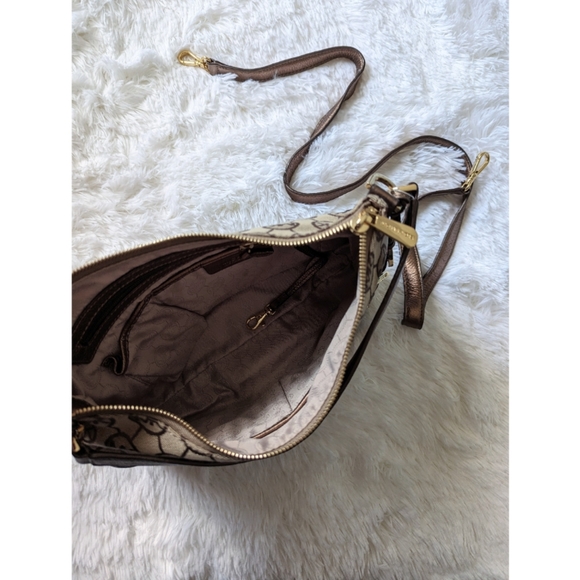 Grayson Convertible | Michael Kors - Picture 3 of 7